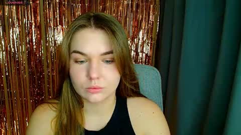 mia_lemm online show from February 3, 6:33 am