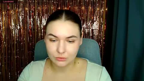 mia_lemm online show from January 8, 9:15 am