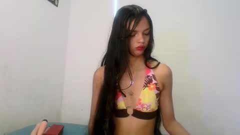 mia lucy 21 online show from November 17, 8:11 pm