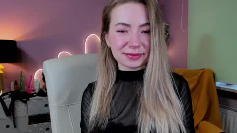 Mia online show from October 1, 6:56 am