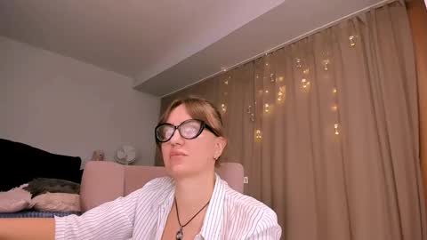 Alicia online show from October 12, 8:40 am