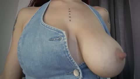 mia independent model online show from September 21, 3:27 pm