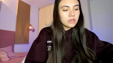 Mia Nevaeh - follow me online show from May 9, 8:48 pm