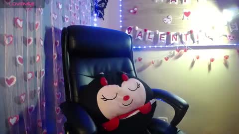 Snapshot of mia_petitebaby chatting on February 26, 2:30 am  Ma  online show from February 26, 2:30 am