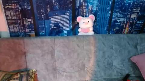 Mia  online show from April 28, 7:07 pm