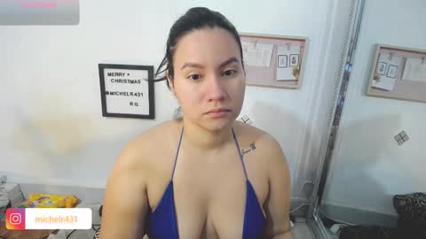 mia reys online show from December 2, 11:30 am