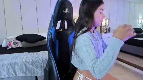 mia rousse25 online show from November 29, 2:58 pm