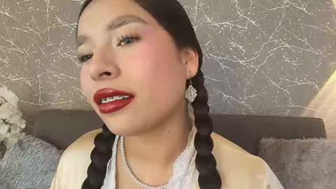 Snapshot of mia_roux13 chatting on March 1, 10:10 pm Mia Roux online show from March 1, 10:10 pm