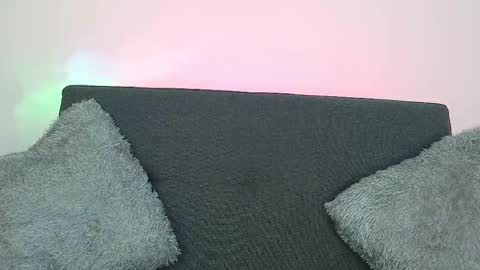 Snapshot of mia_roux13 chatting on October 4, 11:46 pm Mia Roux online show from October 4, 11:46 pm
