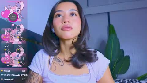 Snapshot of mia_sirenia chatting on October 11, 7:28 pm Mia online show from October 11, 7:28 pm