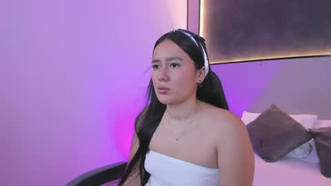 M I A online show from July 10, 12:21 pm