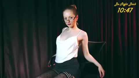 Mia online show from March 6, 3:11 pm