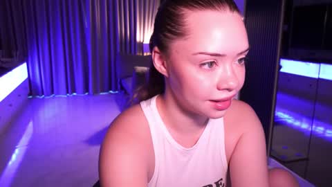 Snapshot of mia_vixen_ chatting on September 30, 2:33 am VixenMia online show from September 30, 2:33 am