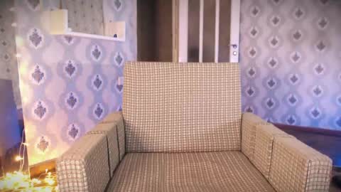 mia_wallase online show from April 16, 3:39 am