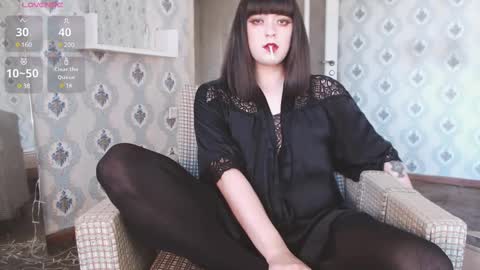 Snapshot of mia_wallase chatting on March 7, 2:12 pm mia_wallase online show from March 7, 2:12 pm