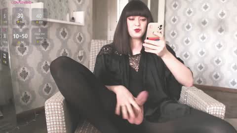 Snapshot of mia_wallase chatting on January 28, 7:43 am mia_wallase online show from January 28, 7:43 am