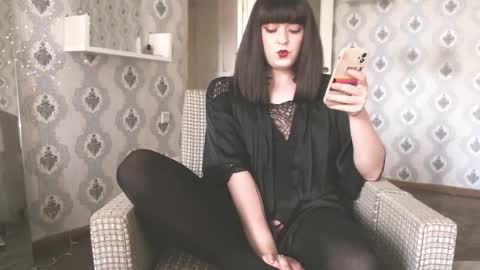 mia_wallase online show from February 22, 11:13 am