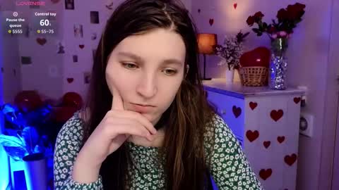 Mia online show from February 18, 10:37 am