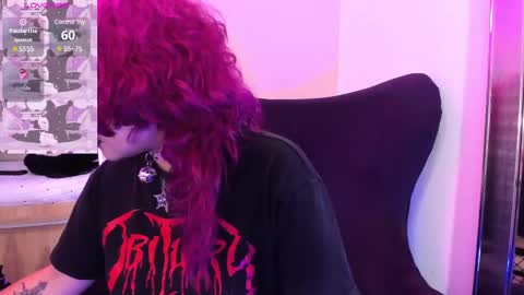 Snapshot of miaamane chatting on February 17, 3:44 pm Mia online show from February 17, 3:44 pm