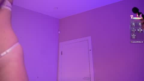 miablueye online show from April 4, 3:52 pm