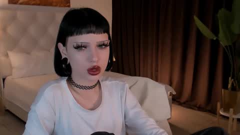 Snapshot of miacain_ chatting on October 14, 9:18 pm MiaCain online show from October 14, 9:18 pm