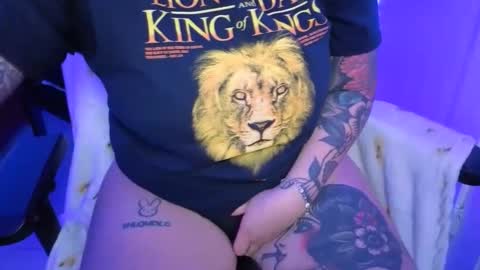 Mia online show from January 12, 7:59 am