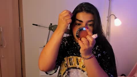 IG Yojanagomez  online show from March 22, 1:59 pm