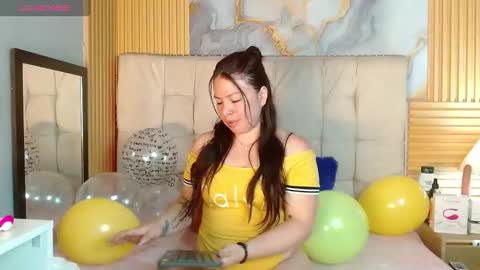 Snapshot of miadoll303av chatting on October 16, 1:22 pm miadoll303av online show from October 16, 1:22 pm