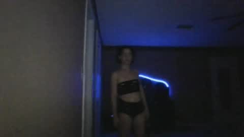 miaellababy online show from July 7, 6:47 am