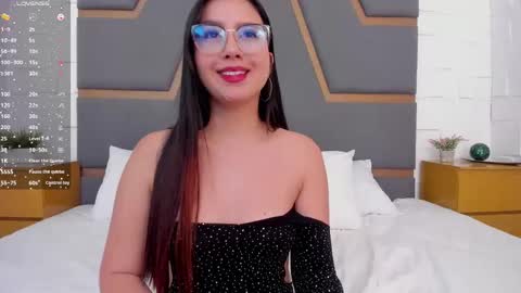 Mia  online show from January 18, 8:31 am