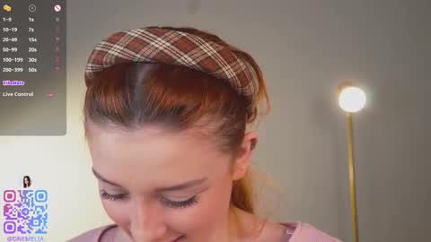 Mia online show from January 9, 2:01 pm