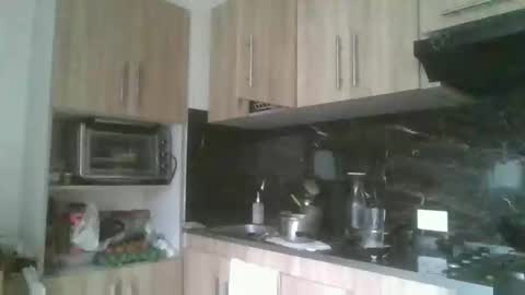 miagomezx online show from December 16, 9:10 pm