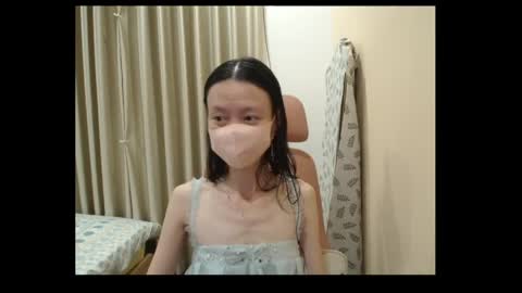 miahchan68 online show from May 24, 1:28 pm