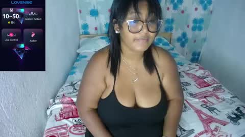 miajoseph_ online show from April 19, 4:24 am