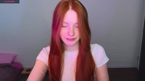 milanaaaa online show from February 7, 11:45 pm