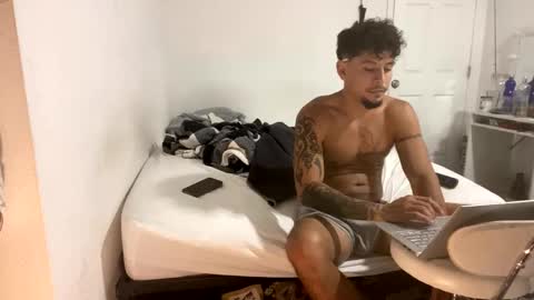 miamiclos1 online show from February 14, 12:13 am