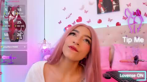 mia online show from April 29, 12:21 pm