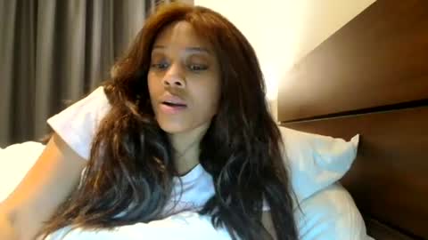 MiaMuffn online show from June 30, 1:49 am