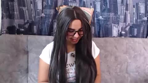 Snapshot of miapeyton chatting on February 3, 3:49 pm Mia Peyton   online show from February 3, 3:49 pm