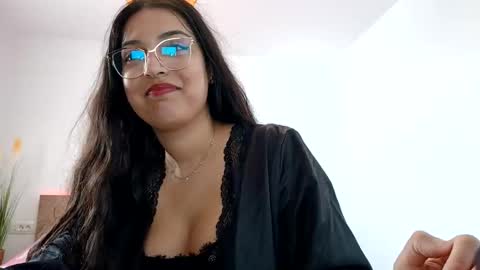 Snapshot of miareys chatting on October 1, 8:13 am miareys online show from October 1, 8:13 am