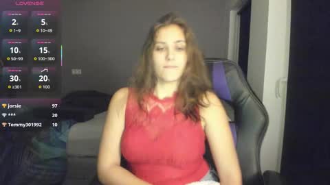 Mia Cruz online show from October 31, 11:27 pm