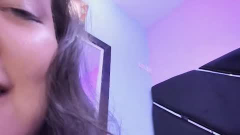 MiaRouse online show from March 15, 5:01 am