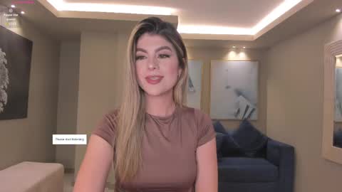 Mia Silva online show from May 25, 11:16 am
