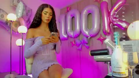 Mia  instagram miasspell online show from April 20, 3:48 pm