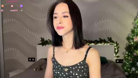 Mia online show from January 19, 7:07 am