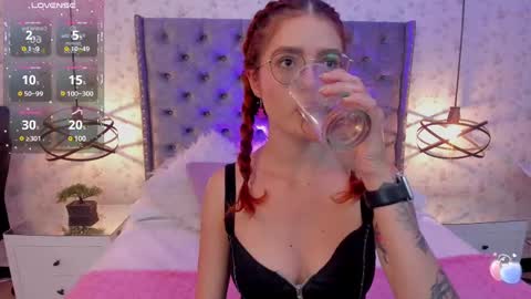 Mia winx  online show from March 10, 9:29 pm