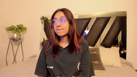 MiaIron online show from April 6, 11:00 am