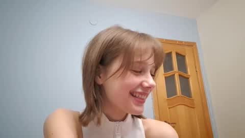 Snapshot of micasulejmanovski chatting on October 2, 4:39 pm Luna online show from October 2, 4:39 pm