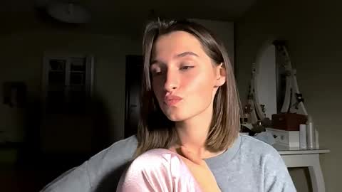 Snapshot of michael_pors chatting on October 5, 4:25 pm Emily online show from October 5, 4:25 pm