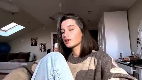 Snapshot of michael_pors chatting on October 12, 2:20 pm Emily online show from October 12, 2:20 pm